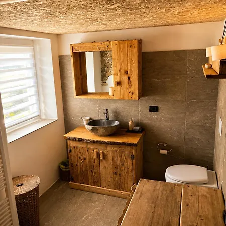 Chalet Debe